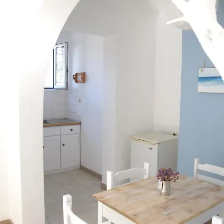 cafe del mar studios * Paro